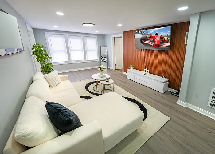 Modern 2br Gem Free Parking-10 Min Midway Airport-15 Min Dtwn Сasa de vacaciones